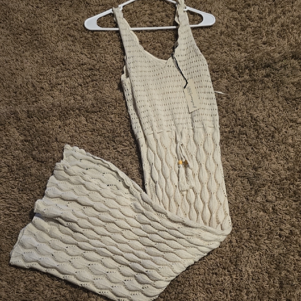 Elegant Cream Knit Dress With Slit